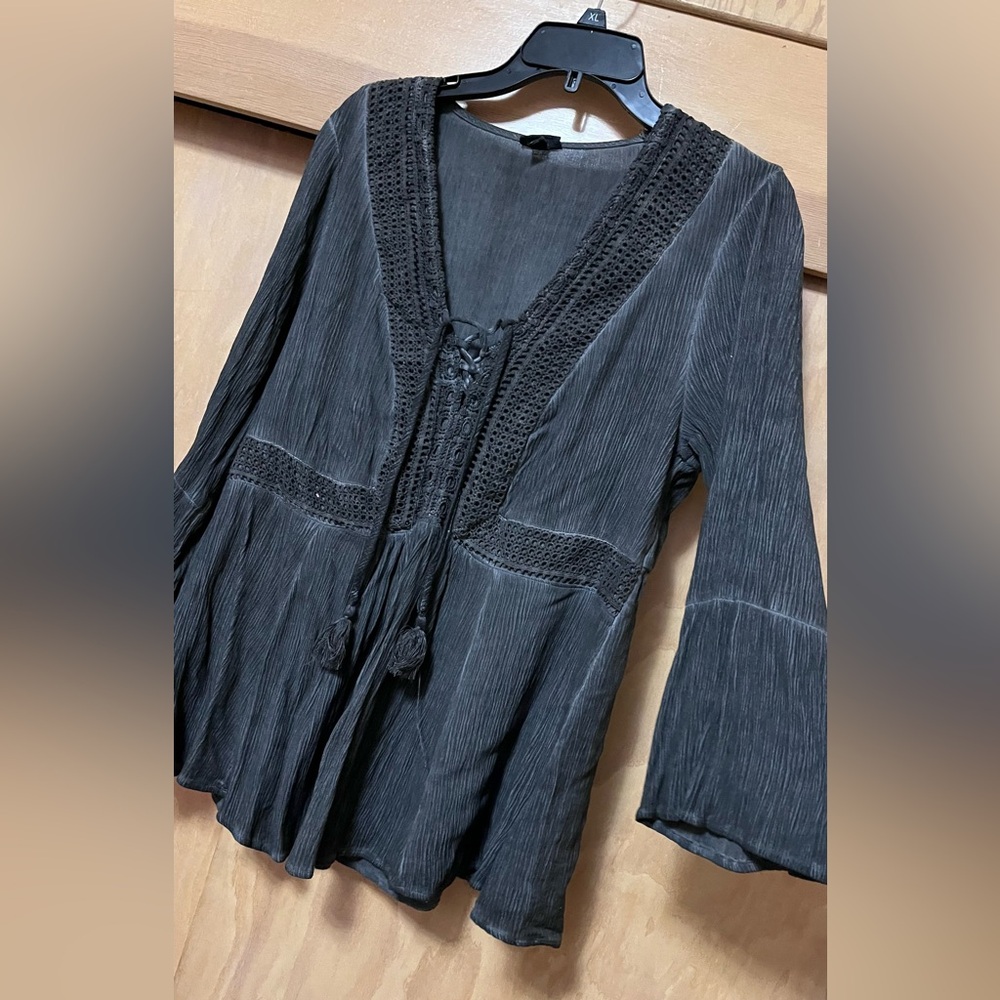Torrid size 0 bell sleeve top